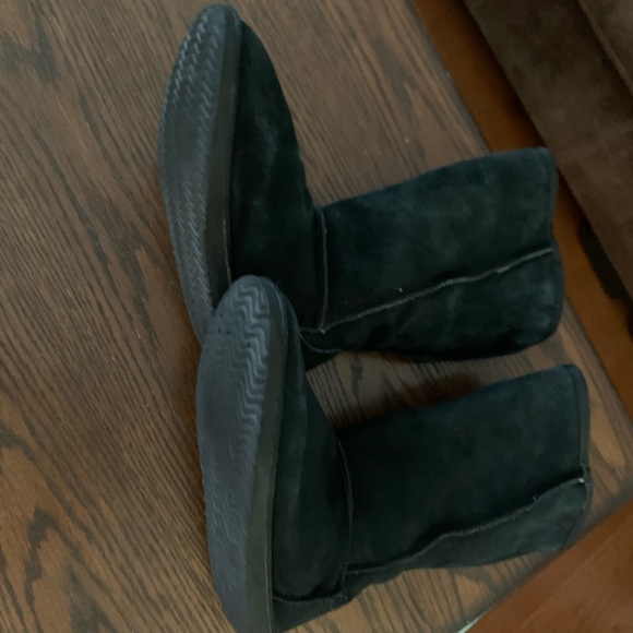 Womens Boots with fur inside size 8 I think there old navy - Picture 3 of 3